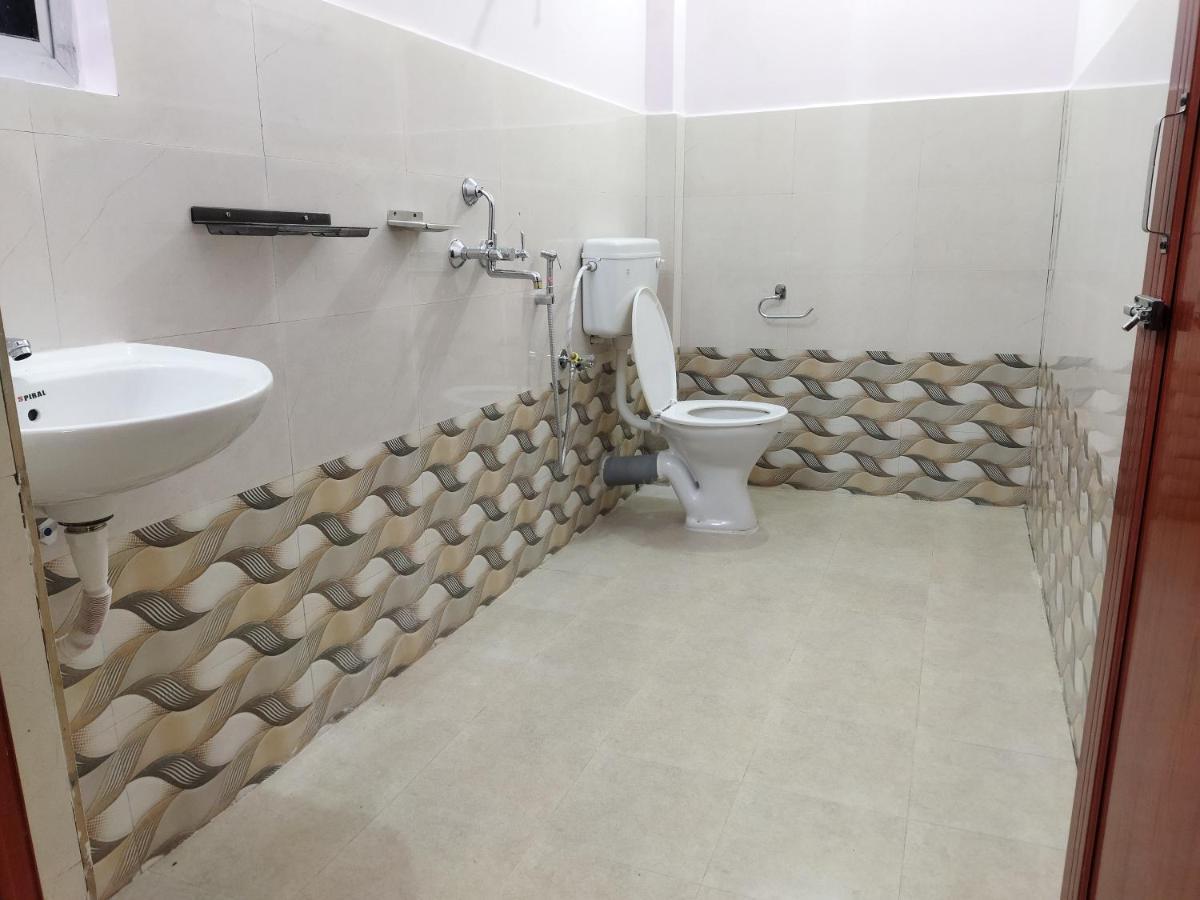 The Leisure Home Stay Shadipur Luaran gambar